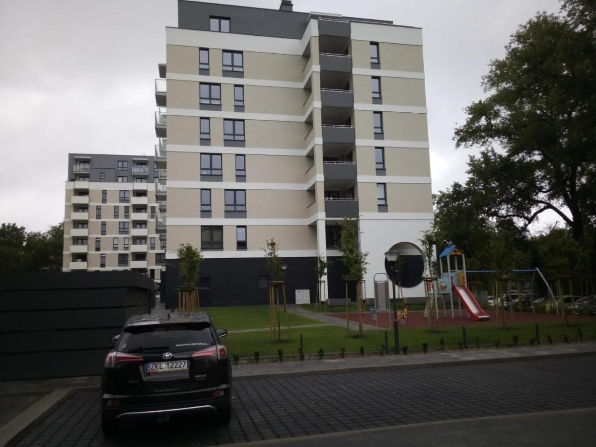 Apartament Szmaragdowy Platan Колобжег Екстериор снимка